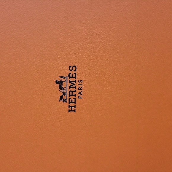 Hermès Orange Gift Box - Picture 2 of 6